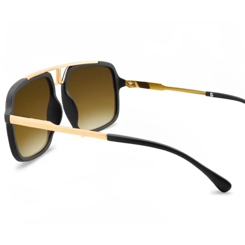 N/A stylish sunglasses